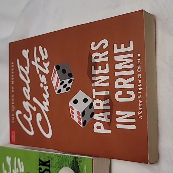 Lot of 12 Agatha Christie Mystery Novels (Paperback Editions) - Picture 14 of 15